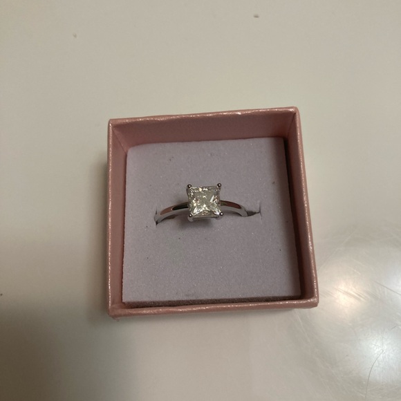 mosinate Jewelry - Sterling Silver Solitaire Ring with Clear Square CZ - White